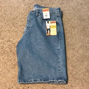 Wrangler Relaxed Shorts-with tags